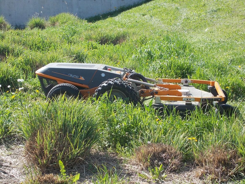 Prediction: Wire‑Free Robot Lawn Mowers (RTK + Vision) Will Trend Next
