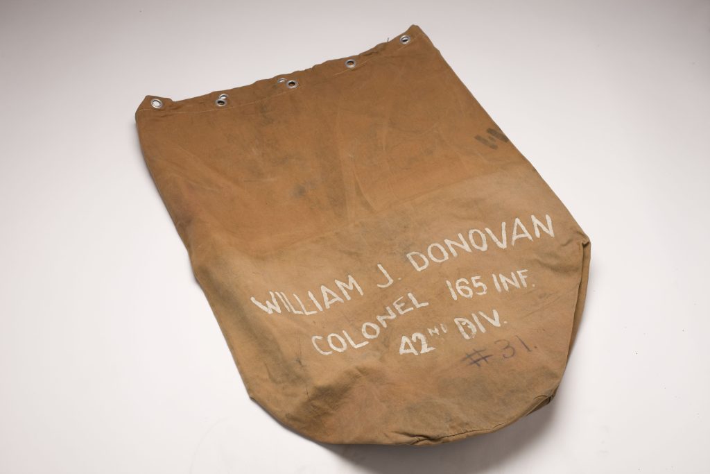 Prediction: Magnetic Gym Bags Are the Next TikTok Workout Accessory to Trend