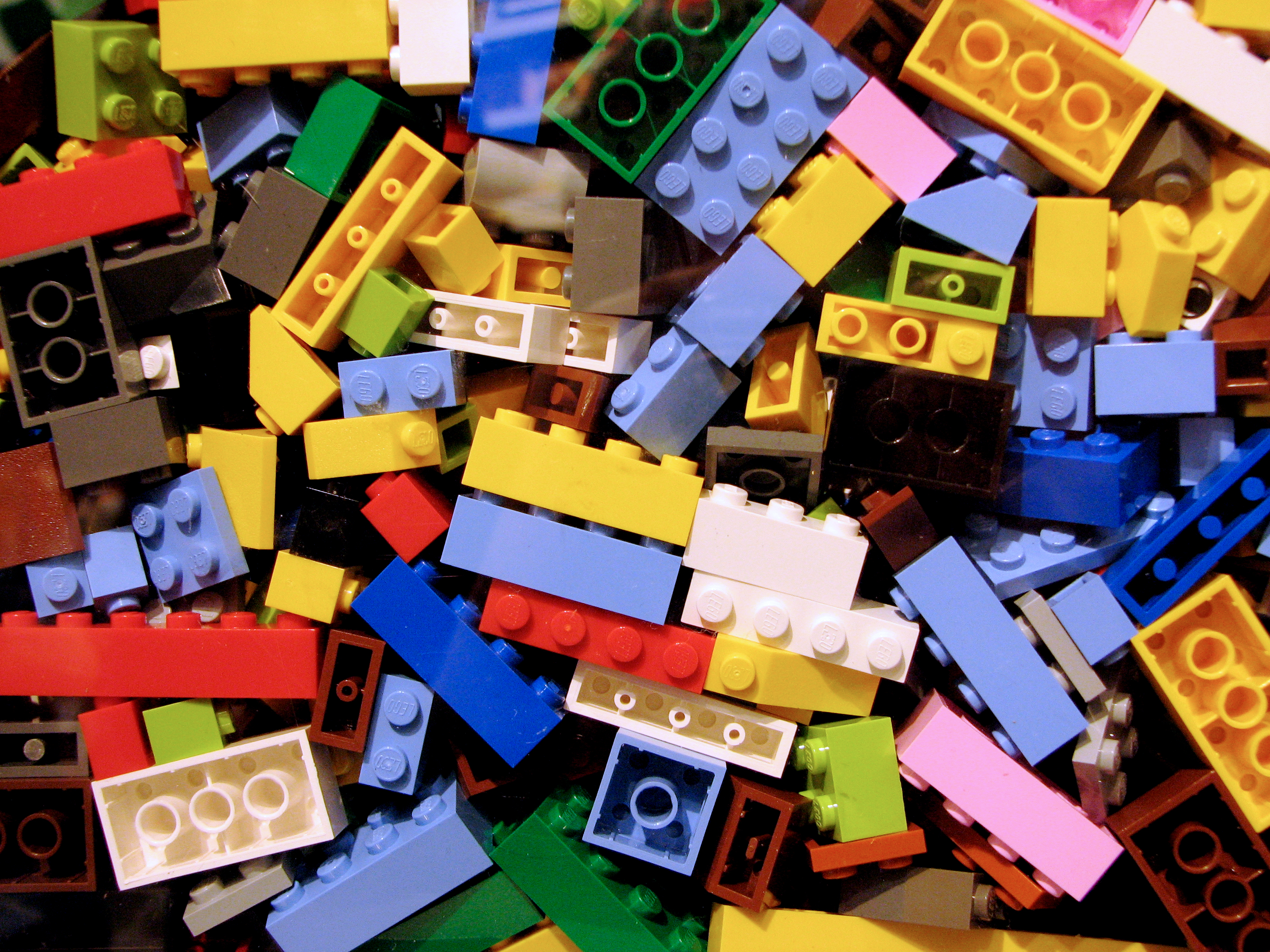 Assorted LEGO bricks