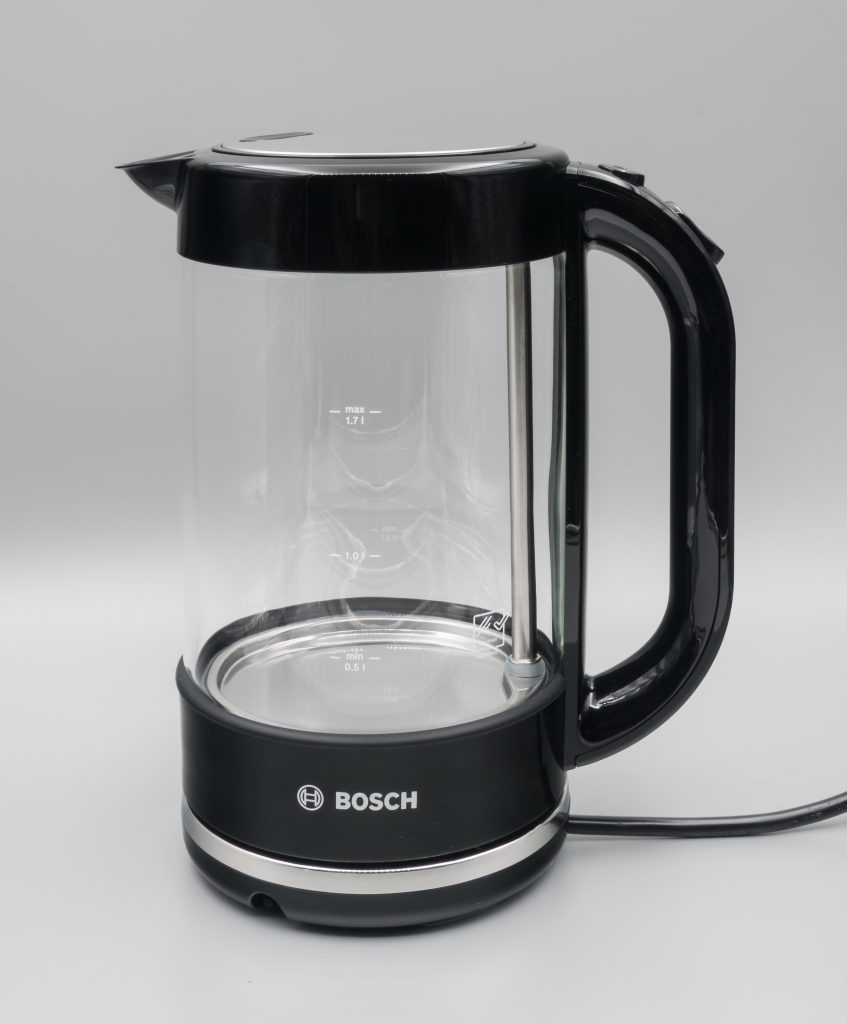 Prediction: Temperature-Control Electric Kettles Will Be the 2026 Kitchen Upgrade Amazon Shoppers Actually Keep Using