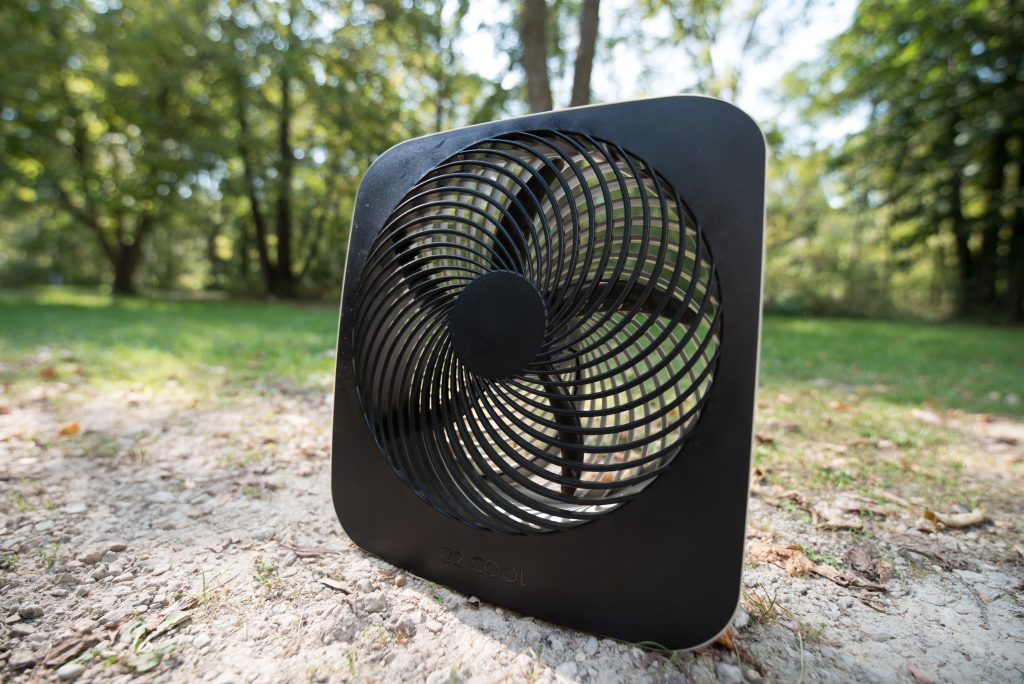 Portable battery-powered camping fan