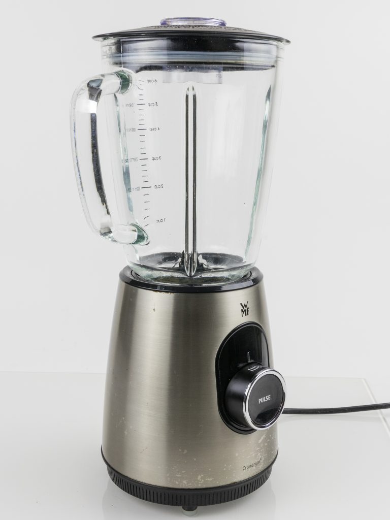 Portable Blender Review (2026): The Small Smoothie Maker That’s Worth It Only for the Right Routine