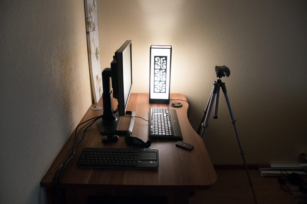 Prediction: Monitor Light Bars Will Be the 2026 Desk Upgrade Amazon Shoppers Actually Keep Using